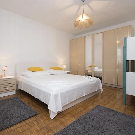 D&a Apartment *