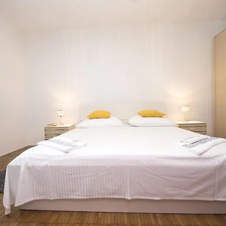 D&a Apartment *