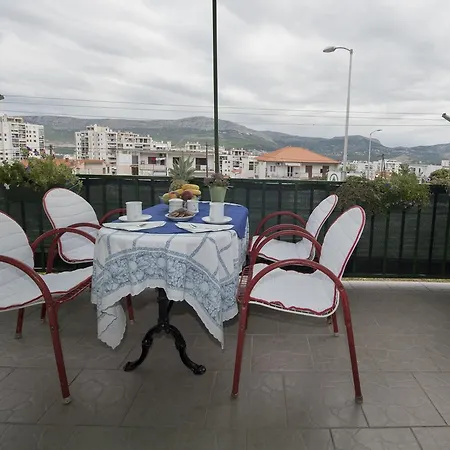 D&a Apartment Split